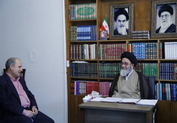 دیدار رئیس فدراسیون فوتبال با نماینده ولى فقیه در آذربایجان شرقى
