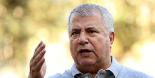 تاج و عرب بر بالین پروین حاضر شدند سلطان تماشاگر بازی والیبال تیمملی