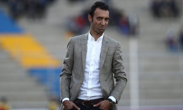  عنایتی  بازیکن نباید برای استقلال شرط بگذارد