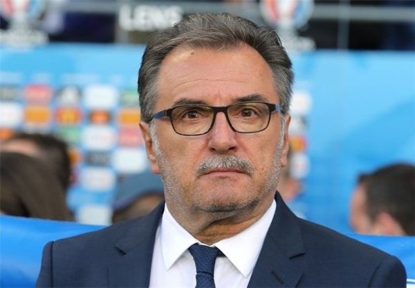  مذاکرات نهایی پرسپولیسی‌ها با چاچیچ در استانبول  نمایش فیلم تصاویر باشگاه به مربی کروات