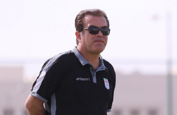  استیلی  مدرسه فوتبال و رستوران ندارم