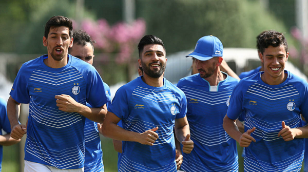  تمرین روز سه‌شنبه تیم فوتبال استقلال ساعت ۱۷ ۳۰ در مجموعه تهرانسر برگزار می‌شود  با هماهنگی‌های صورت گرفته، حضور هواداران و اهالی رسانه تنها در این جلسه تمرینی بلامانع است