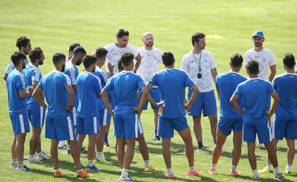 گزارش تمرین استقلال غیبت ۳ اخراجی و یک بازیکن جنجالی در تمرین استقلال