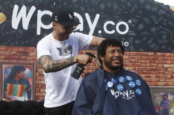  عکس؛ موهای هیگوئیتا را زدند