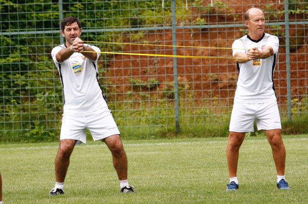  كريم باقری دلخور است