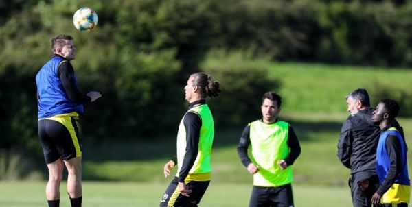 شکست رقیب ذوب آهن مقابل تیم آماتور انگلیس الاتحاد عازم دبی شد