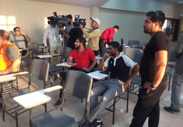 حاشیه جام شهدا پرسپولیسیها در رختکن مدال گرفتند ممنوعالمصاحبه شدن خلیلزاده