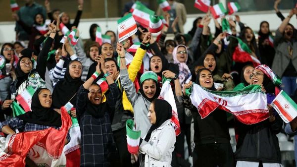 صحبتهای امیدوار کننده وزیر ورزش؛ حضور بانوان در دیدارهای ملی