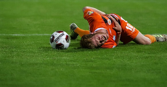 احتمال برگزاری لیگ برتر فوتبال بدون حضور تماشاگر