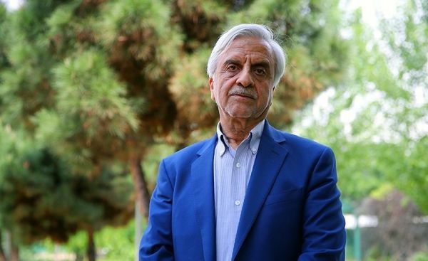 هاشمیطبا ورزشگاهها باید خانوادگی شوند