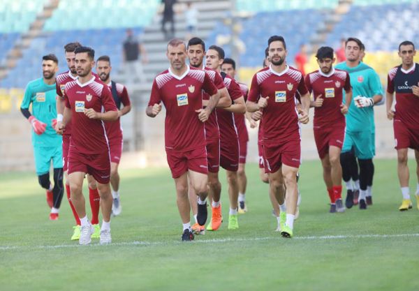 لباسهای لیگ برتر نوزدهم به باشگاه پرسپولیس رسید