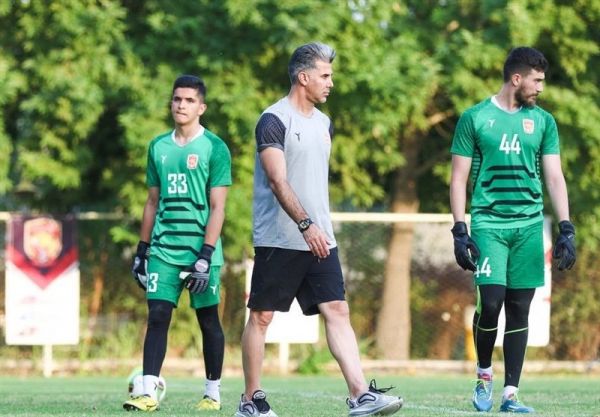  فنایی  رحمتی یکی از بهترین گلرهای ۲۰ سال اخیر فوتبال ایران است