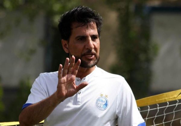 شاهرخ بیانی در باشگاه استقلال کسی سر جای خودش نیست