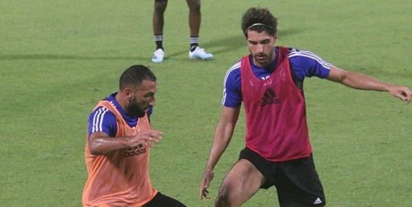 تمرین السیلیه با حضور انصاریفرد برای آمادگی در هفته اول لیگ قطر