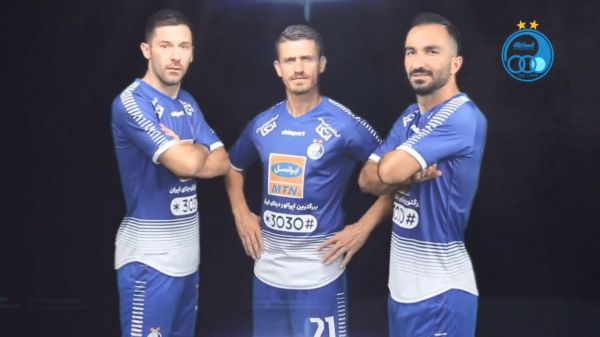  باشگاه استقلال از پیراهن فصل جدید خود رونمایی کرد