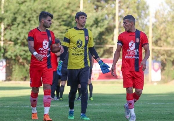  مرادمند  برای قهرمانی باید بازی به بازی پیش برویم  بدنسازی مدرنی را پشت سر گذاشتیم