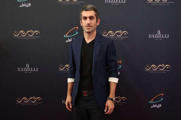 جباری همه چیز مراسم خوب بود به جز مجریاش رای شکایتم از استقلال را به 3 زبان قاطی کردند