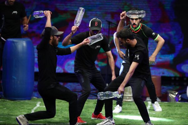  وقتی یک بازیگر به عنوان خواننده در مراسم حاضر شد  حضور سرپرست فدراسیون والیبال