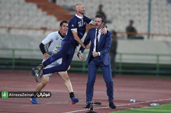  عمردانسى در نقش بهزاد غلامپور