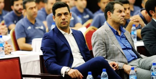  شکوری  سرباز فدراسیون فوتبال بوده،هستم و خواهم بود