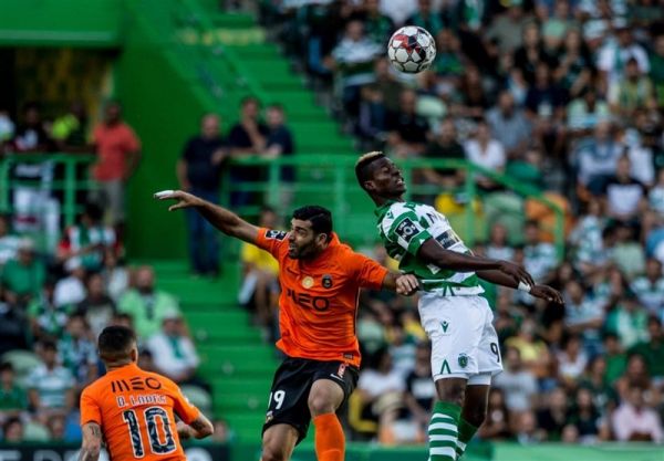 واکنش حرفهای سرمربی اسپورتینگ به ۳ پنالتیای که داور روی طارمی گرفت