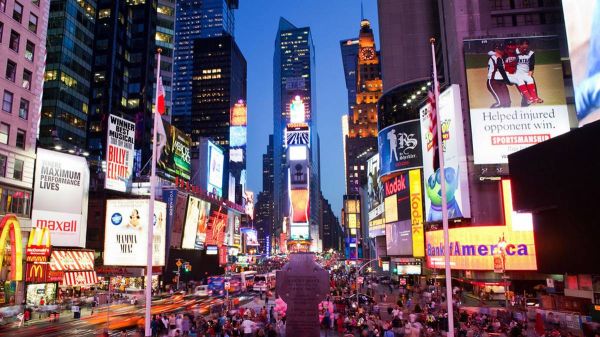  یک اتفاق استثنایی  معرفی لوگوی قطر 2022،همزمان در میادین سراسر دنیا