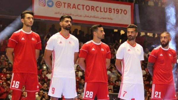 وقتی سایت آدیداس ادعای زنوزی را رد میکند