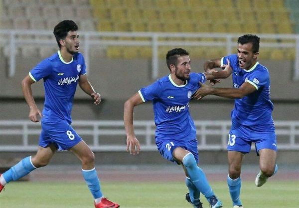  بازگشت وحید خشتان به استقلال خوزستان