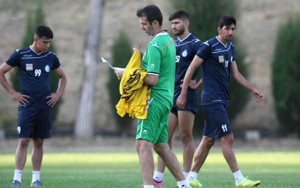 برگزاری تمرین استقلال تحت تاثیر عزاداری روز تاسوعا