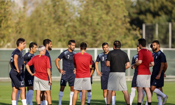 جانملکی نباید سرمربی تیم ملی را تنها بگذاریم استقلال به اوج برمیگردد