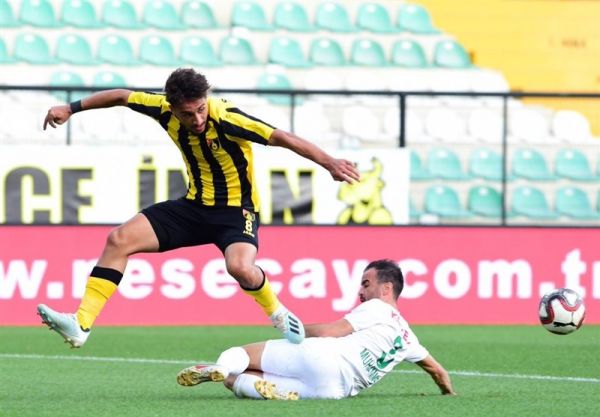 لیگ دسته اول ترکیه پیروزی خانگی استانبولاسپور در غیاب صیادمنش