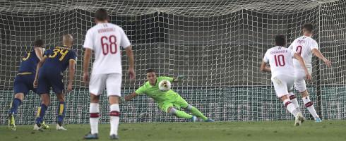  ورونا صفر - میلان یک  پیروزی دشوار برابر رقیب ده‌نفره