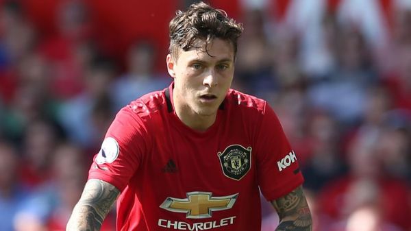 رسمی تمدید قرارداد لیندلوف با یونایتد