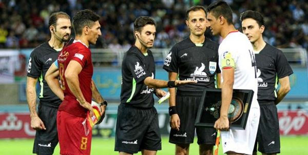  اعتراض نکونام به داور بازی  حضور مالک شهر خودرو در ورزشگاه