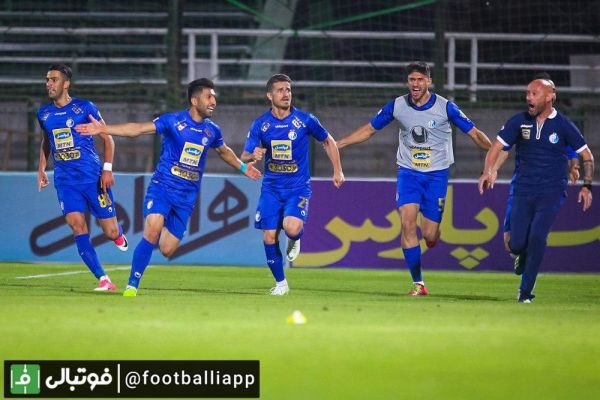  گزارش تصویری اختصاصی از دیدار ذوب آهن و استقلال