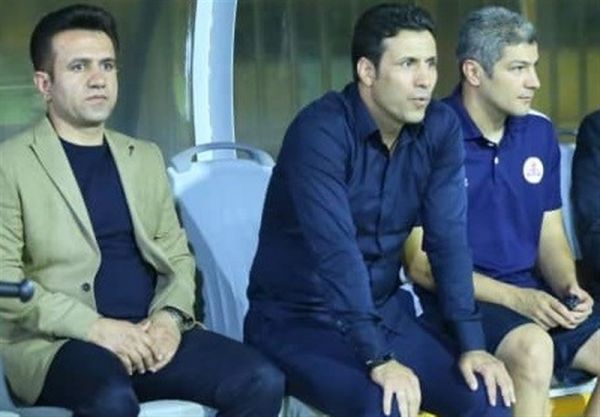  حسن‌پور  تارتار گفت مشکلات تا بازی با پیکان حل نشود، استعفا می‌کند  بازیکنان هزار تومان هم نگرفته‌اند