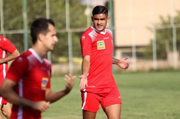 کرمانیمقدم جونیور از دیکارمو هم ضعیفتر است