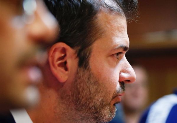  آندره‌آ استراماچونی زیپ دهانش را بست