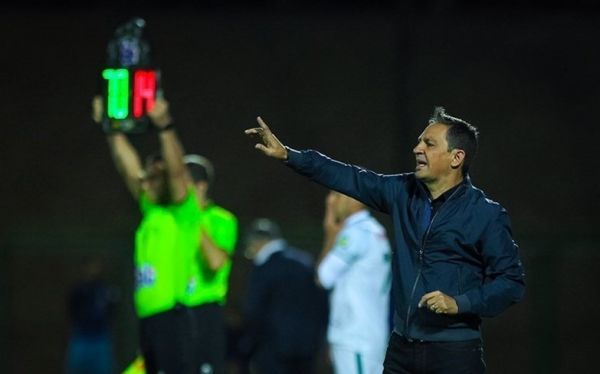 امید نمازی تجربه مربیگری من بیشتر از مجیدی است ادعای ماجدی کذب محض است