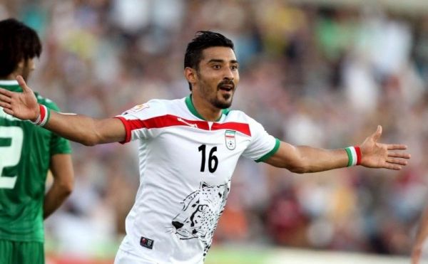 رضا قوچاننژاد از آقای کیروش بپرسید که چرا به من بازی نداد