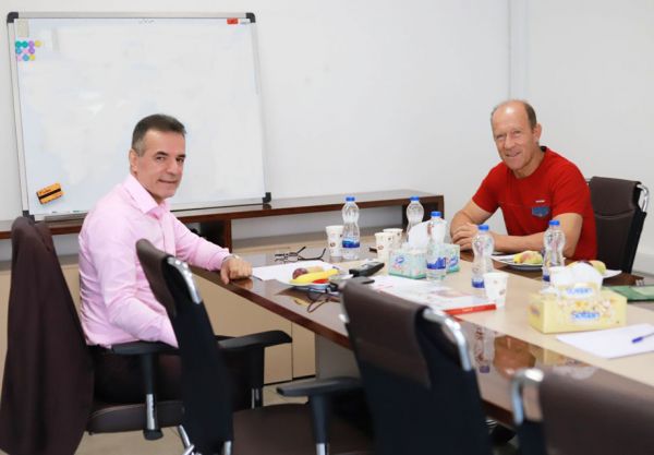  نشست مدیر عامل پرسپولیس با کالدرون برگزار شد