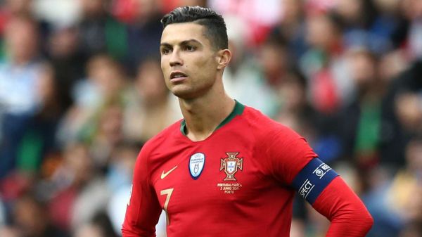 اوکراین 2 – پرتغال یک گل 700ام رونالدو کافی نبود