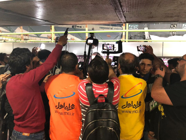 مصائب تکراری میکسدزون ورزشگاه آزادی هرج و مرج،بی نظمی و دیگر هیچ