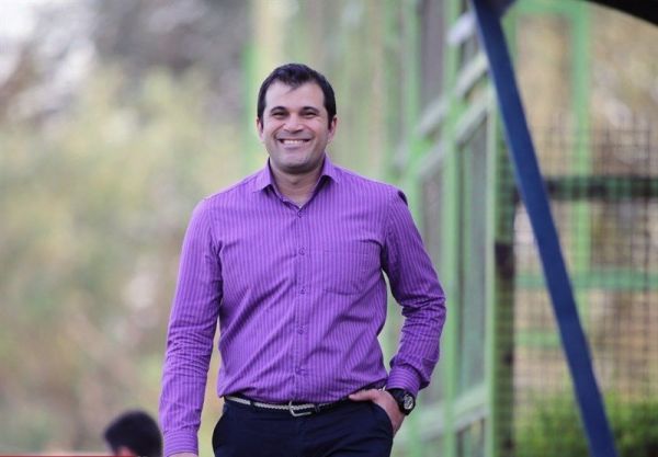 دهقانی صنعت نفت برای تمرین در مازندران هیچ هماهنگی با ما نداشت درخواست میکردند ورزشگاه وطنی را به آنها میدادیم