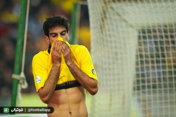 محمدرضا حسینی میخواهیم کار بزرگی انجام دهیم توپ را عمدی به داور نزدم