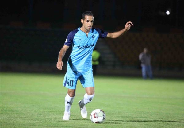 حمودی پراید را با پژو مقایسه نکنید بهتر بازی کردیم و سه امتیاز را گرفتیم