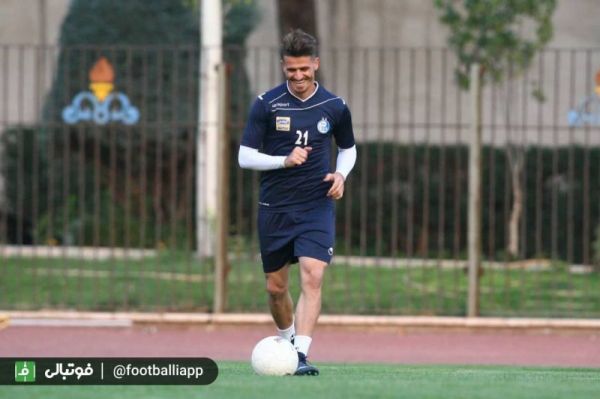  مشاور ورزشی باشگاه استقلال اعلام کرد؛ وریا غفوری به تیم ملی دعوت شد