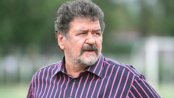  امیر عابدینی  از تاج بپرسید چرا قرارداد پیمانکارها شبانه عوض می‌شود