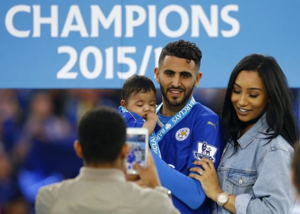  ریاض محرز به علت خیانت همسرش، اردوی الجزایر را ترک کرد