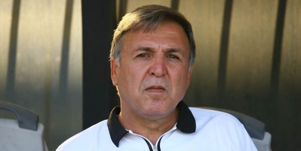 زرینچه لغو تمرین امروز استقلال با درخواست استراماچونی بود بازی فردا لغو شود در سالن تمرین میکنیم